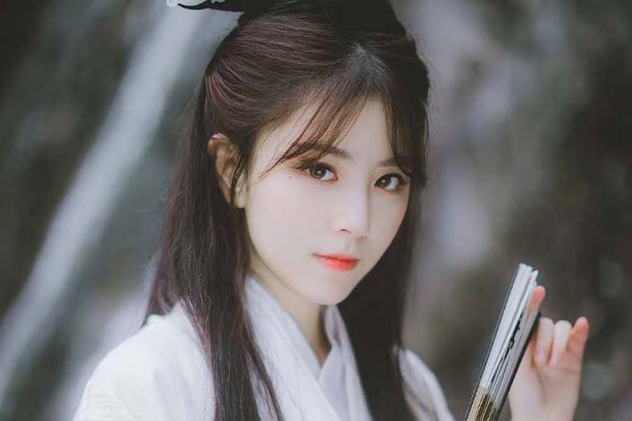 2013属虎狮子座运势，狮子座们会选择在什么时候换发型