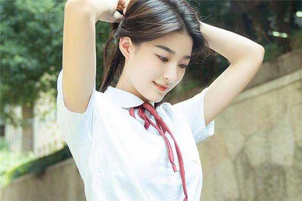 狮子座今天的运气：狮子座的女生们，20岁被叫欧巴桑，糊你一熊脸