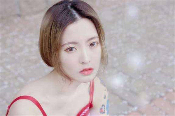 狮子座六月份运势，女人心海底针，狮子女生气的奇葩理由
