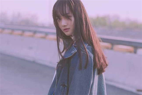 时刻保持警惕，狮子金牛女生是假闺蜜吗