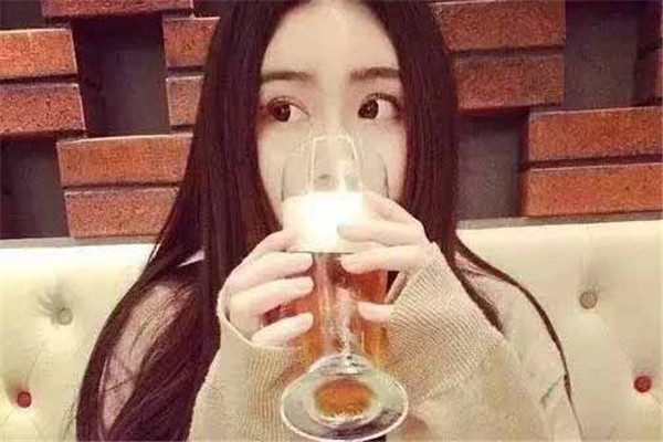 狮子座的爱情观：自己在恋爱中，无限拼命的付出是为了什么？