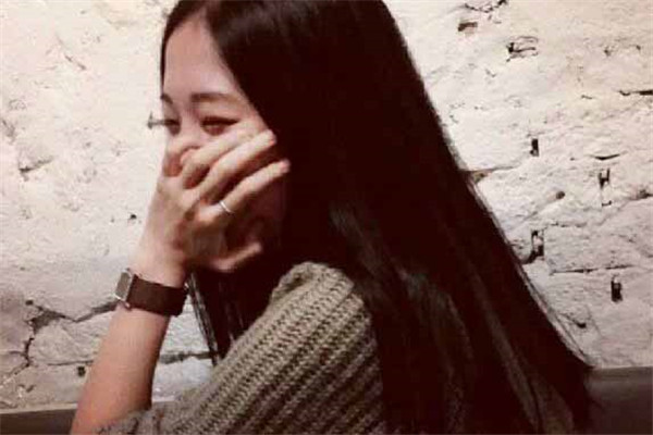 狮狮子座与什么星座最配：子座的女生们，第一次和男票睡一起什么体验？